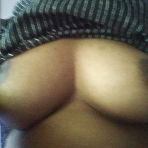 Indian xxx Hot xxx Desi Girlfriend Masturbating