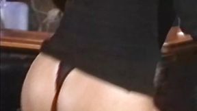 Dyke Summer Cummings straddles plastic cock and uses toys