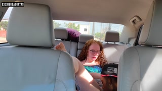 peguei carona com estranho deixei ele gravar e mim encher de porra