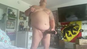 Strongman Competitor Cums Handsfree After Tummy Play