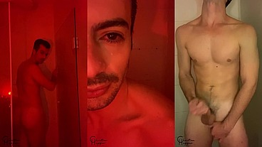 Fiz um vídeo solo sensualizando e me masturbando pra você.