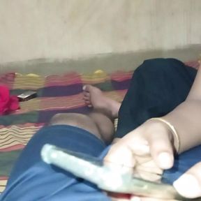 desi girl smoking