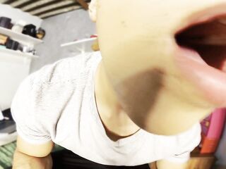 My girlfriend gives me a unfathomable mouth and I cum in her throat jOI