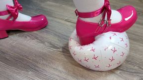 Cat Girl beach ball Step to Pop - object crushing - inflatables - heels - cosplay - Cinnamon nekopara - Inflatagirl