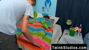 Hot gay sex Kyler Moss and Nick Duvall get into some delicious and