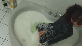 Relaxing in rubber in the jacuzzi