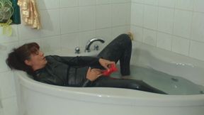 Relaxing in rubber in the jacuzzi
