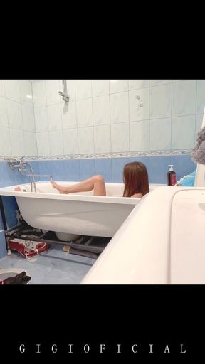 Step Daughter Takes a Bath