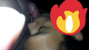 Traindo a namorada mamando um pau gostoso