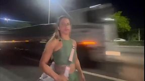 ESPOSA PERCEBI QUE TA SENDO SEGUIDA E NO FINAL DEU GOSTOSO PRO PERCEGUIDOR