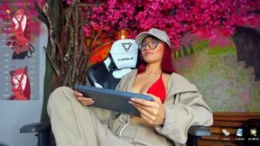 Latina Red Hair Sex and Perfect Body Glasses Wants to Be Fucked