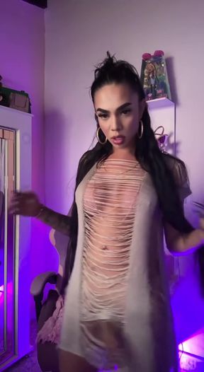 Amateur GF gives a sloppy blowjob