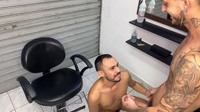 era so para cortar o cabelo com o barber shop putao, mas acabei levando pica e leitada