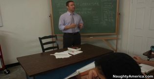 Skin Diamond fucking in the desk with her small tits