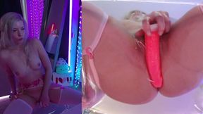 Valentines Dildo Play