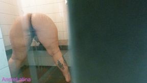 She Masturbates When She's Horny