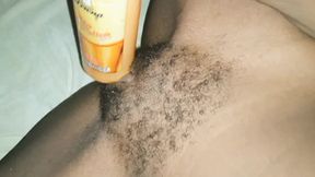 She almost fucked her pussy with the box of beauty product
