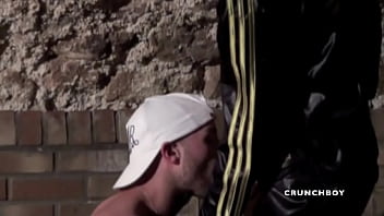 pwer bottom fucked by arab master in underground