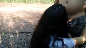 casada tranzando no mato com o amigo da escola ao ar livre.completo!