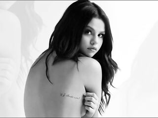 Pretty teen, Selena Gomez looks astonishing in each sort of garments this babe might be wearing