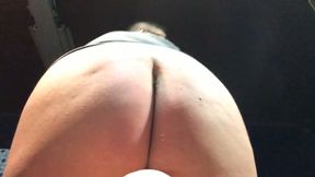 Amateur chubby SSBBW demonstrates her really giant cellulitis ass