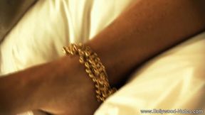 Trying To Arouse My Man With  A Sexy Body To Seduce