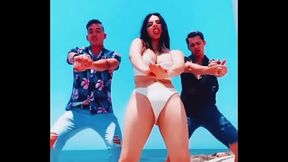 Lizbeth ense&ntilde_a su hermoso culo