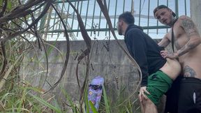 fodendo no parque com pessoas assistindo