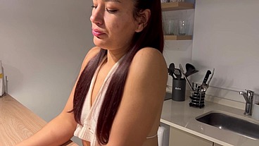 La Puta de mi Hermanastra Argentina quiere follar después de ver mi polla grande FT/ Ro69X