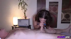 Tantalizing masseuse gets happy ending handjob