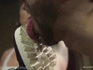 Muscled Female-dominant Wrestles Slaveboy