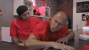 Serving Her bf - Eli Hunter & Eddie Danger American Action