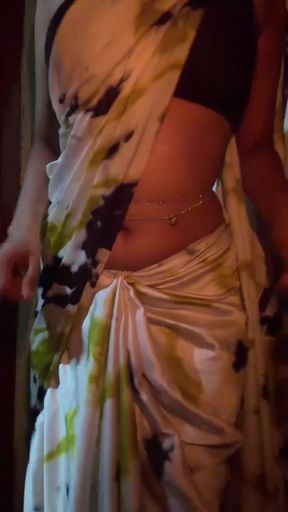 Curvy desi Indian babe gets fucked hard