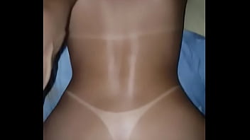 Casada &eacute_ fudida com muita for&ccedil_a pelo comedor.