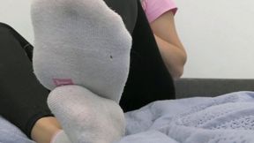 Itch dirty feet MP4 HD 720p