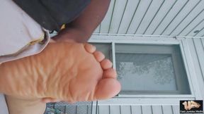 Evening Backyard Deck with Professional Masseuse Sunny12s Gets Soles Queen Treatment Part 1