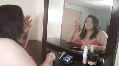 Cum enjoy smoking fetish at snapchat keirraleo69