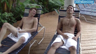 Puttane gay che ricevono una creampie