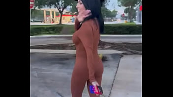 Stranger Grabbed my pussy by accident