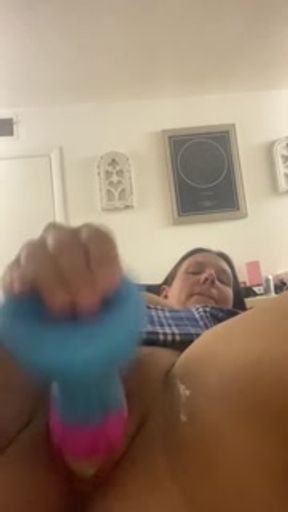 Mommy’s first bad dragon dildo experience