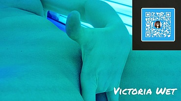 Victoria Wet - masturbation in the solarium