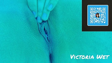 Victoria Wet - masturbation in the solarium
