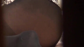 Japanese lady starts rubbing on her cunt while moaning