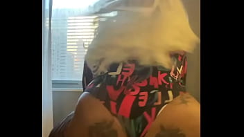 Look At My Ass While I Stare Out Da Window In Chicago