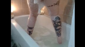 Mistress Layla offer her ass for worship