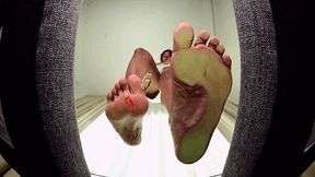 Apathetic Indian Goddess FLATTENS your puny cars!! - MOV