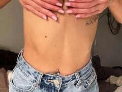 Amateur Webcam Cute Teen Plays Solo with Big Dildo