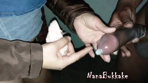 fazendo dogging na rua com 3 estranhos, eles me fodendo e gozando na minha boca
