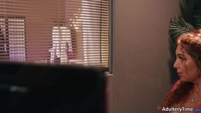 Masseuse Kiki DAire 3way With Trannies