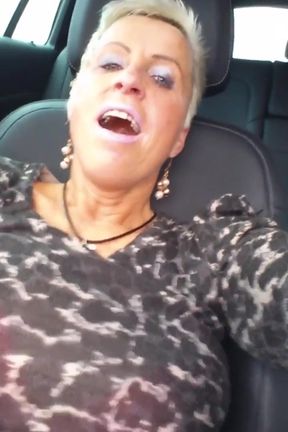 Big dildo fuck during car drive